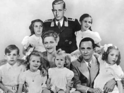 PARINTELE NAZISMULUI A LASAT MOSTENITORILOR SAI O AVERE IMPRESIONANTA