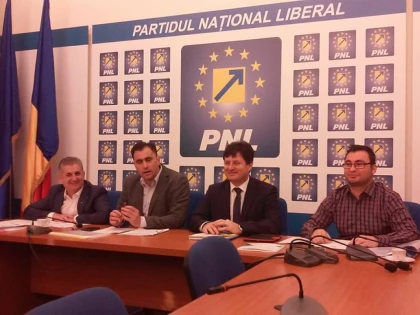 Parlamentarii arădeni ai PNL nu au speranțe de la bugetul pe 2017. „Ne vor respinge amendamentele”