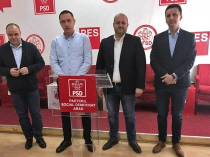 Parlamentarii PSD Arad vor ca stema României și tricolorul să fie prezente în toate clasele de curs