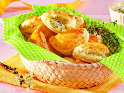 PATEURI CU BRANZA SI BUSUIOC