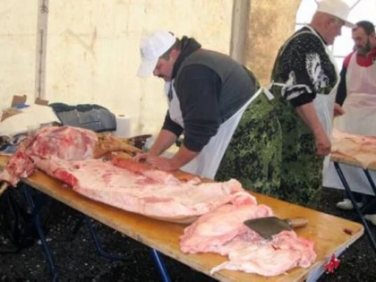 PATRONATELE DIN INDUSTRIA CARNII SOLICITA APLICAREA COTEI TVA DE 9% LA CARNE SI PREPARATE DIN CARNE IN 2015