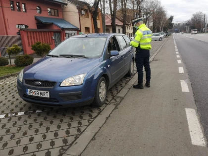 Patru arădeni, amendați cu 1.500 lei pentru nepurtarea măștii