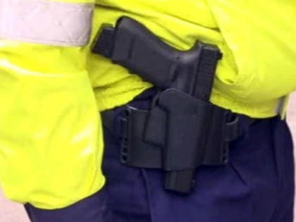 Patru hoți, urmăriți de polițiști pe strada Vrancei. S-au tras focuri de armă