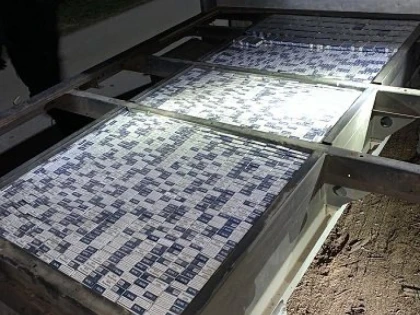 Patru persoane, printre care și un polițist, reținute în cazul jafului de peste 300.000 euro de la Pâncota