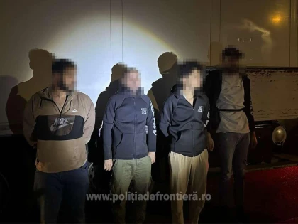 Patru sirieni, depistați în lada laterală a unui automarfar la PTF Nădlac