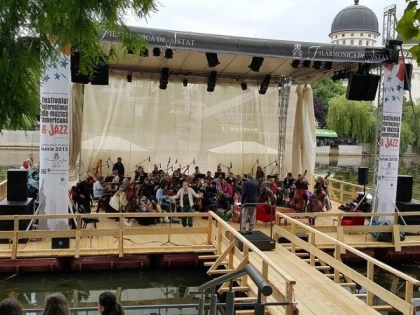 PATRU ZILE DE MUZICA AMERICANA SI JAZZ PE LACUL DE LA PADURICE