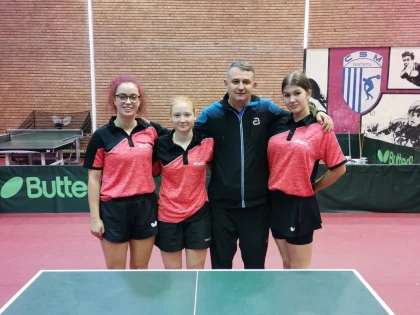 Pe podium în Superliga de tenis de masă, fetele de la CSM Arad își joacă medalia la început de ianuarie!