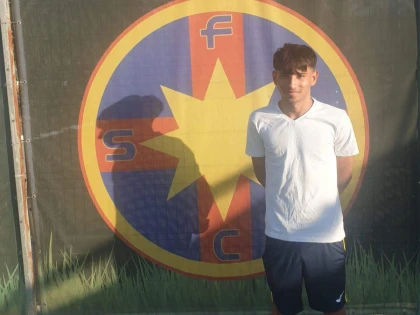 Pecicanul Vasilică Răchită este în probe la FCSB II