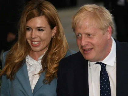 Pentru cine bat clopotele în Downing Street: Boris Johnson și Carrie Symonds se pregătesc de nuntă