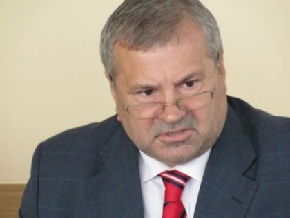 PERCHEZITII DNA LA CONSILIUL JUDETEAN BRAILA SI LA SEFUL INSTITUTIEI
