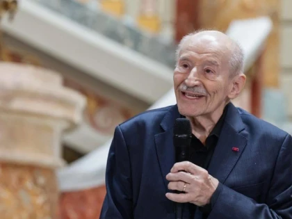 Percheziții după ce Victor Rebengiuc a fost amenințat cu moartea din cauza lui Călin Georgescu