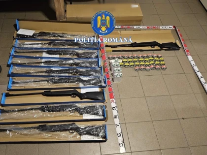 Percheziții în Chișineu-Criș, într-un dosar privind nerespectarea regimului armelor și munițiilor