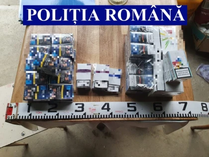 Percheziții în Olari, la domiciliile a doi traficanți de țigări