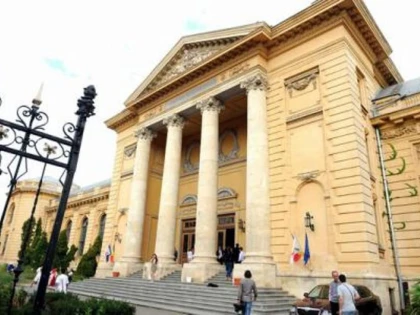 PERCHEZITII LA UNIVERSITATEA DE MEDICINA SI FARMACIE DIN BUCURESTI
