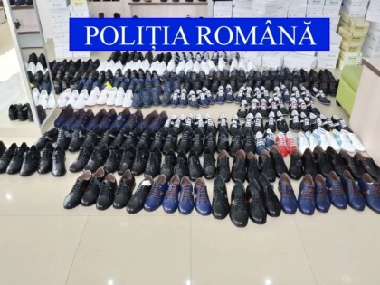 Peste 100 de perechi de încălțăminte contrafăcute, confiscate de polițiștii arădeni
