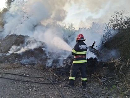 Peste 1200 de intervenții ale pompierilor arădeni, în luna aprilie