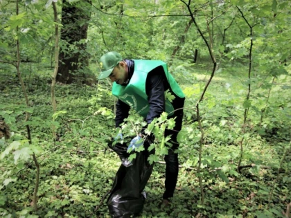 Peste 140 de tone de deșeuri, colectate în acțiunea de igienizare a fondului forestier și a zonelor limitrofe