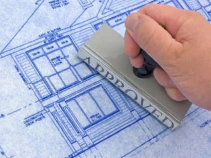 Peste 16.400 de autorizaţii de construire pentru clădiri rezidenţiale, eliberate în primele cinci luni ale anului