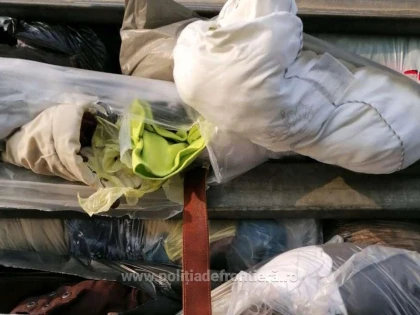 Peste 16 tone de deșeuri oprite la intrarea în țară, la Nădlac II