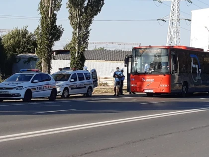 Peste 2.000 de arădeni legitimați pentru „comportamentul Covid“