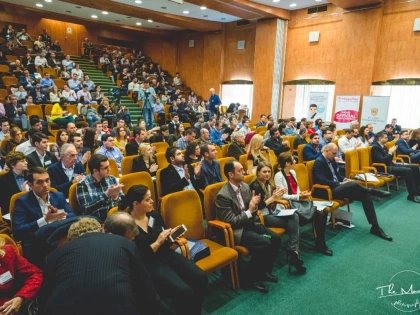 PESTE 200 DE PARTICIPANTI LA FORUMUL INVESTITORILOR ORGANIZAT DE BURSA DE VALORI BUCURESTI
