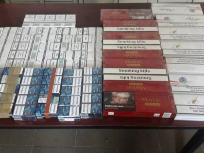 Peste 250 de pachete de țigări netimbrate, confiscate de jandarmii arădeni în această dimineață