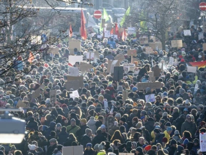 Peste 40.000 de germani au protestat la Berlin împotriva războaielor din Gaza și Ucraina