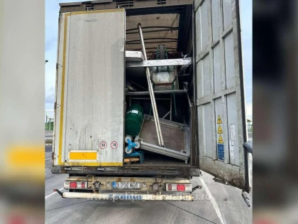 Peste 48 tone deşeuri oprite la intrarea în țară în PTF Nădlac II și Borș II