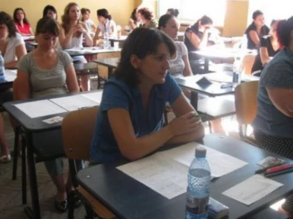Peste 500 de cadre didactice arădene au susținut examenul de titularizare