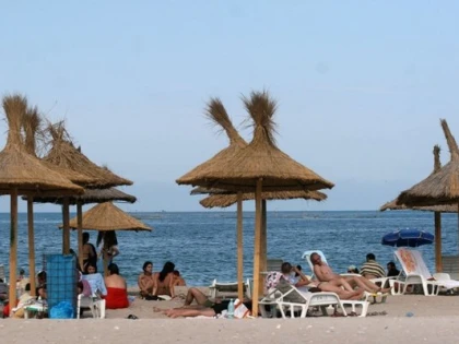 Peste 60.000 de români au ales Mamaia și Vama Veche pentru minivacanța de Rusalii