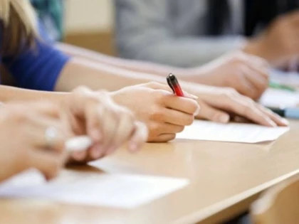 Peste o treime dintre elevii României suferă de analfabetism numeric