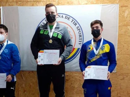 Pistolarii arădeni au început tare noul sezon intern: Luca Joldea, autoritar la juniori!