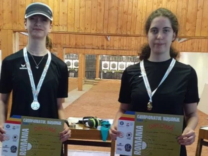Pistolarii juniori III de la CSM Arad au țintit locuri fruntașe la etapa națională de glonț (FOTO)