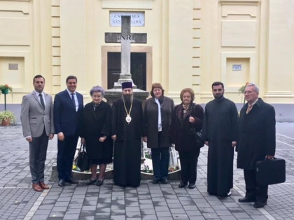 Placă comemorativă la Otlaca-Pustă, în Ungaria