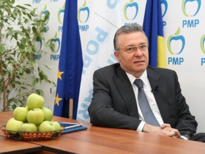 PMP ARAD VREA SA STRANGA 6.900 DE SEMNATURI PENTRU DIACONESCU