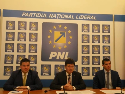 PNL ARAD PROMOVEAZĂ OAMENI NOI PE LISTELE DE PARLAMENTARE