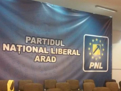 PNL Arad se opune creşterii salariilor în administraţia publică