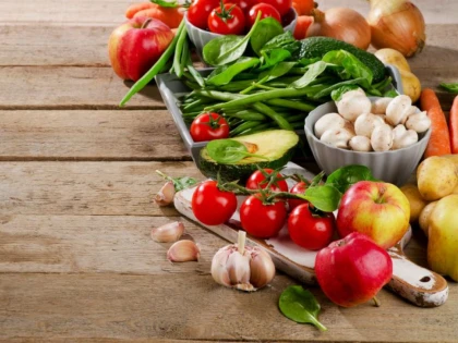 Poate dieta vegetariană să ţină cancerul la distanţă?