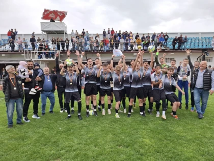 Podgoria Pâncota este noua campioană județeană la fotbal, categoria juniori A1