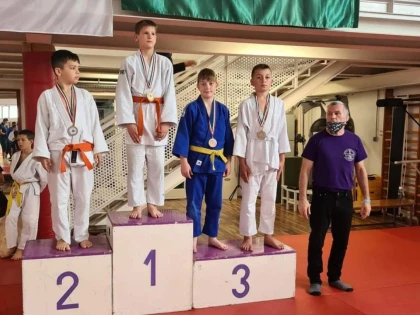 Podium pe tatami pentru doi judoka arădeni, la Budapest Kupa