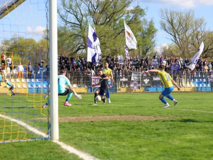 Poli câștigă la Pecica și defilează în play-off-ul din C9! Cermeiul pierde puncte în lupta pentru salvare