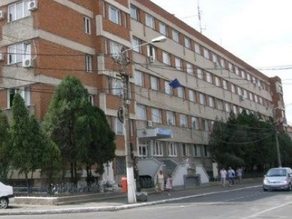 POLITIA FACE CERCETARI IN CAZUL BANNERULUI ELECTORAL DE PE CALEA TIMISORII