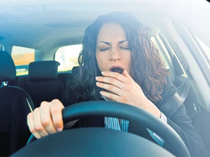 Poliția rutieră recomandă: Odihniți-vă minim 8 ore înainte de a pleca la drum!