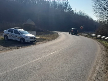 Polițiștii arădeni au dat zeci de amenzi, în apropierea trecerilor la nivel cu calea ferată