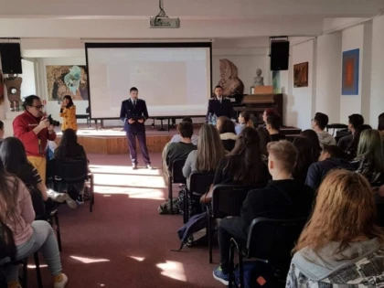 Polițiștii arădeni au prezentat Programul de Prevenire a Criminalității