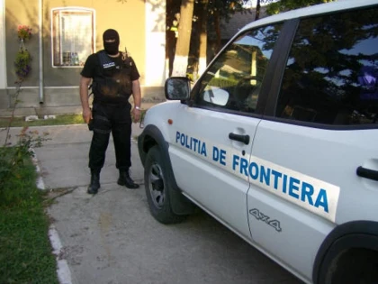 POLITISTII DE FRONTIERA AU PRINS UN "SOFER" FARA PERMIS
