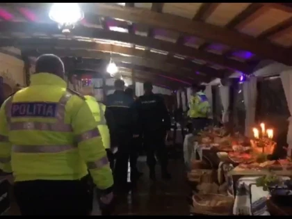 Polițiștii lui Falcă au "spart" cheful de ziua lui Ioțcu. Descinderi în noapte la Moara cu Noroc