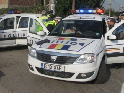 POLITISTII RUTIERI AU RETINUT 12 PERMISE DE CONDUCERE INTR-O SINGURA ZI