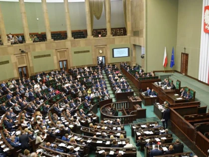 Polonia: Noul parlament declară neconstituţionale reformele sistemului judiciar promovate de fostul guvern