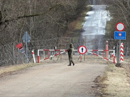 Polonia va închide punctul de trecere a frontierei cu Belarus